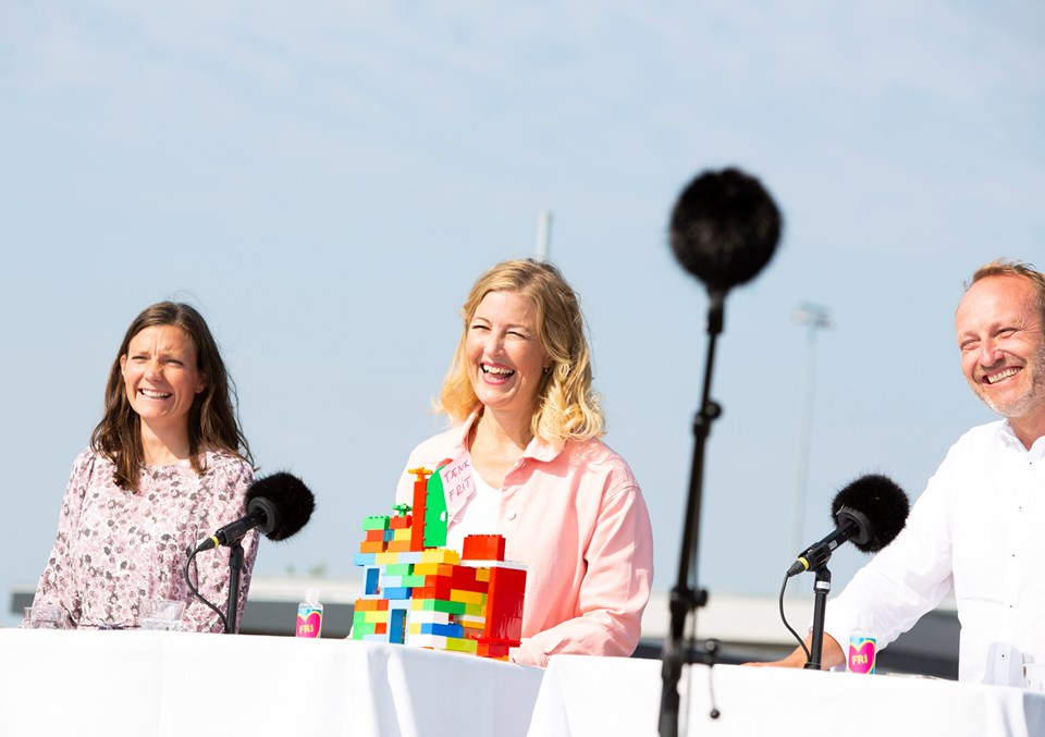 Lotte Rod, Sofie Carsten Nielsen og Martin Lidegaard ved sommergruppemødet 2021