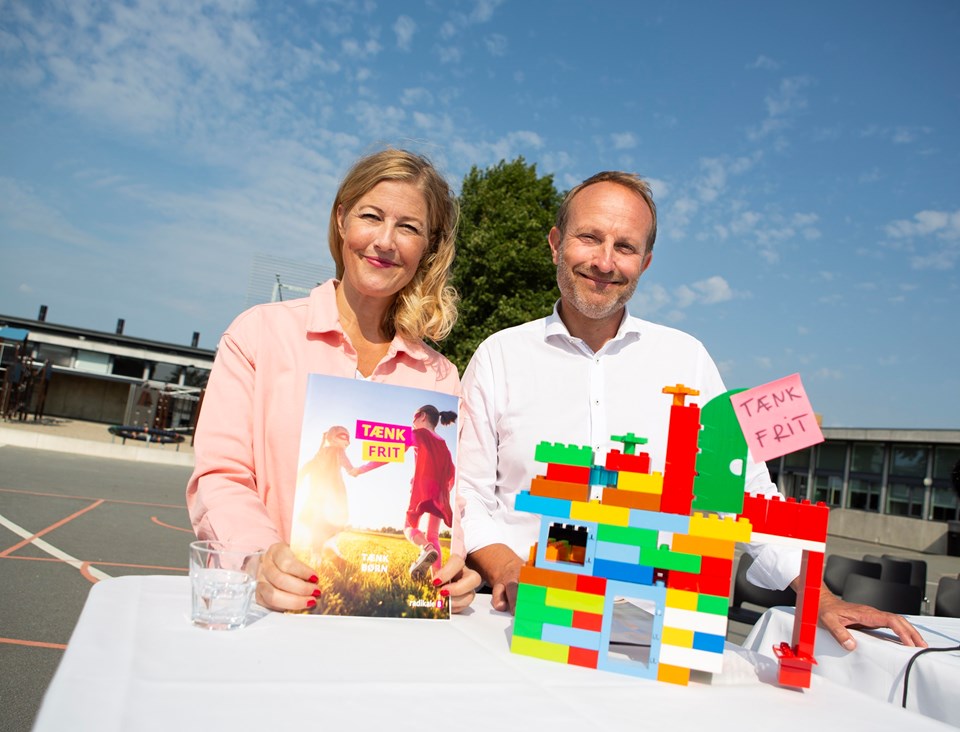 Sofie Carsten Nielsen og Martin Lidegaard ved sommergruppemødet 2021